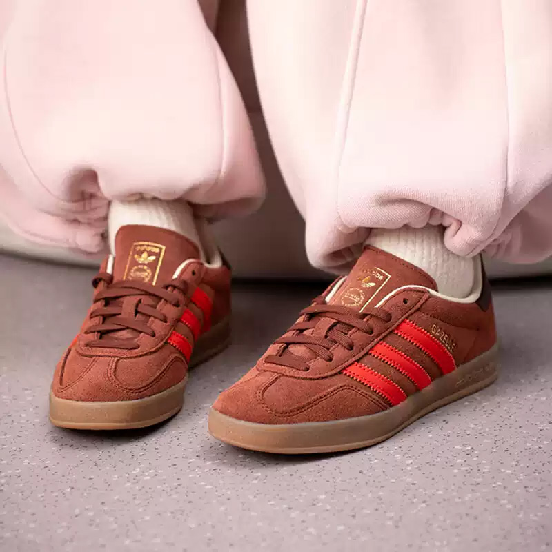 Adidas Zigzag Color-Contrast T - огляд і ціна Adidas Shoes Gazelle